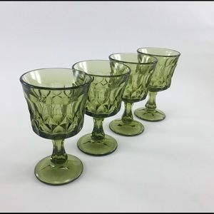 Vintage/retro emerald green wine/water goblets